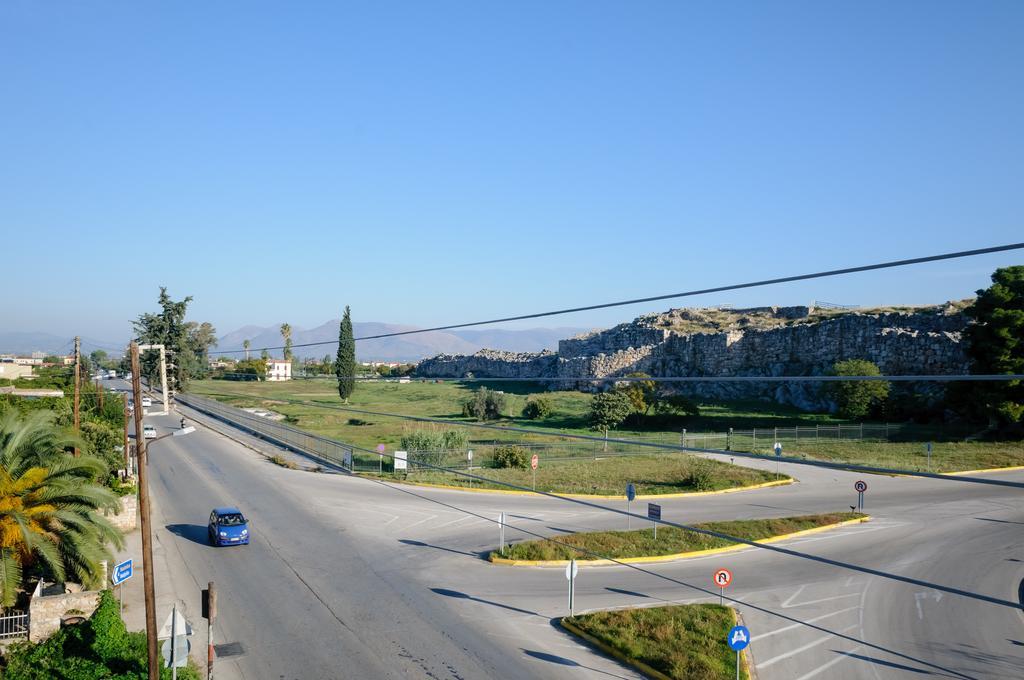Ancient Tiryns 2* Nauplion